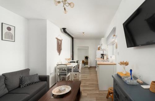 Steniai House | Houlia home διαμερίσματα με δωρεάν χώρο στάθμευσης