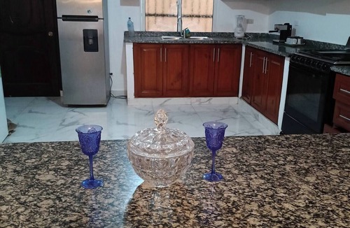 Los Frailes House | House by Aut. Las Américas 10 minutes from the airport