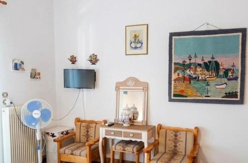 Mikros Gialos House | House for summer hollidays