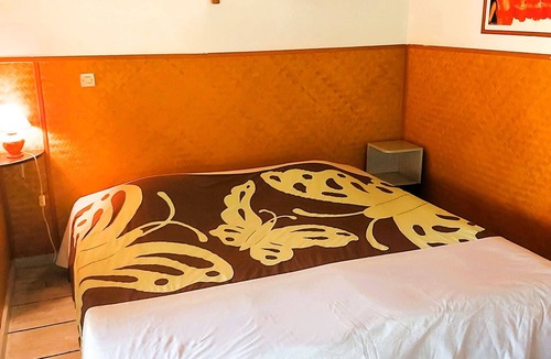 Huahine Bed & Breakfast | HUAHINE - Bungalow Saumon des Dieux