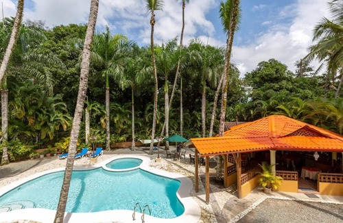 Bonao Villa | HutTub| DailyCleaning| Gacebo| BBQ| River