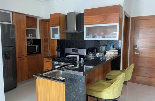 La Julia Apartment | I 14 DELUXE SUITE OCEAN VIEW POOL GYM SAUNE 1 BDR.