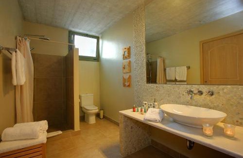 Karavados Villa | Ideales Resort