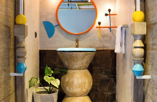 Drupadi Hotel | IKOSHAROLD Suites Seminyak