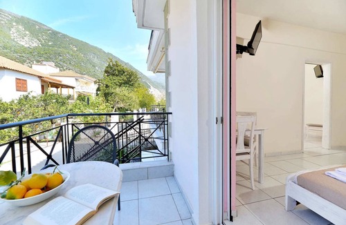 Ilia Apartment | Ilia Edipsos Sunny Gem - Quaint and Cozy Getaway