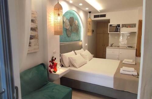 Mikros Gialos Hotel | Ilianthos Apartments & Studios