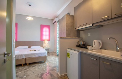 Kalamaki Apartment | Immaculate 1-Bed House in Zakynthos