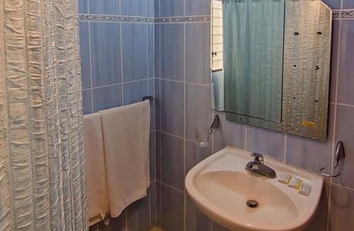 Villas Ana Maria Apartment | Inexpensive room near clubs, free breakfast, pool/AC/hot water/Cable TV/Wi-fi