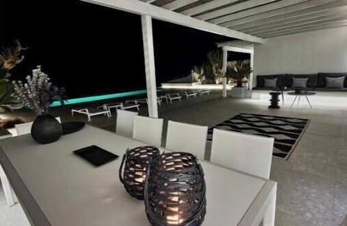Mykonos Town Villa | Infinity 365 sunset pool City Walk 6-bedroom villa in Mykonos!