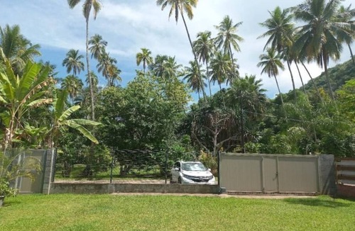 Punaauia House | Iolana's beach house in Punaauia TAHITI