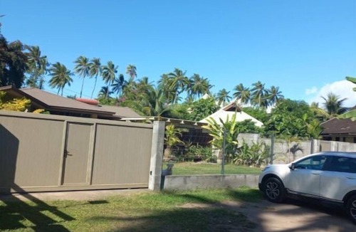 Punaauia House | Iolana's beach house in Punaauia TAHITI