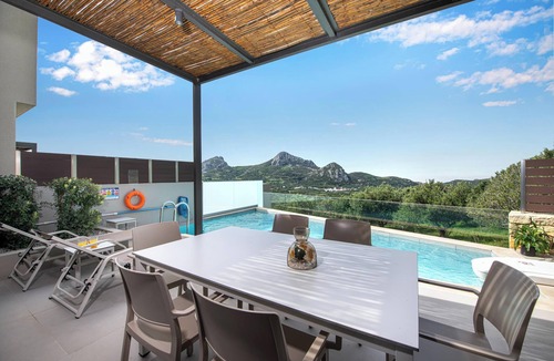 Agios Vasileios Villa | Iraklis 1 - A Stylish Eco Villa near beaches