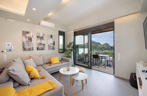 Agios Vasileios Villa | Iraklis 1 - A Stylish Eco Villa near beaches