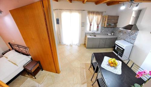 Vlicho Apartment | Irene home