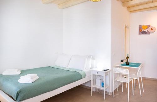 Tourlos Apartment | Irene's Studio