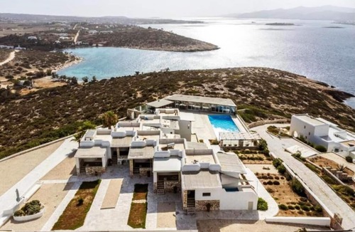 Nea Cryssi Akti Villa | Irene's View Villa three · House with swimming pool near Pounda