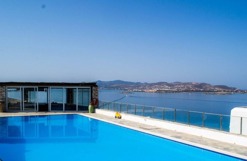 Nea Cryssi Akti Villa | Irene's View Villa two · House with swimming pool near Pounda