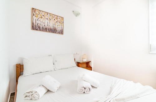 Agios Dimitrios Apartment | Irene Studio
