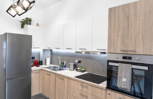 Gazi Apartment | Iris One: Near Acropolis - New, Luxurious & Cozy