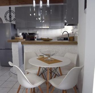 Agii Theodori House | Iris view home