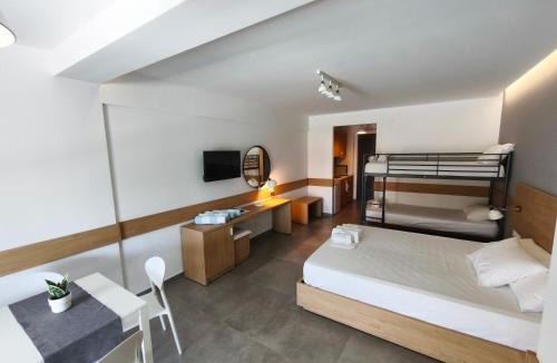 Gerakini Hotel | ISALOS GERAKiNi