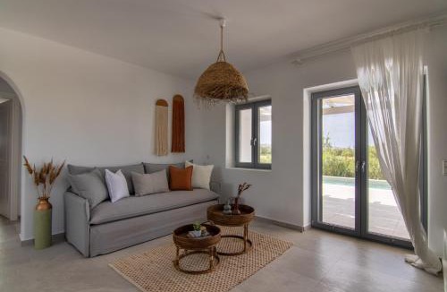 Naxos Town Villa | Isalos Villas with private pool, sleeps 4