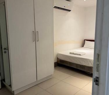 Wailoloa House | island payless private room