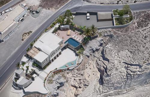Santorini Villa | Islet Santorini Infinity Caldera Villa