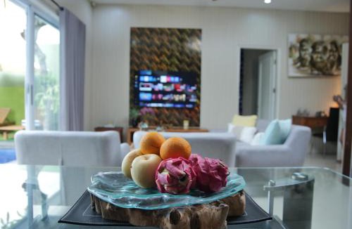 Bukit Villa | iVilla