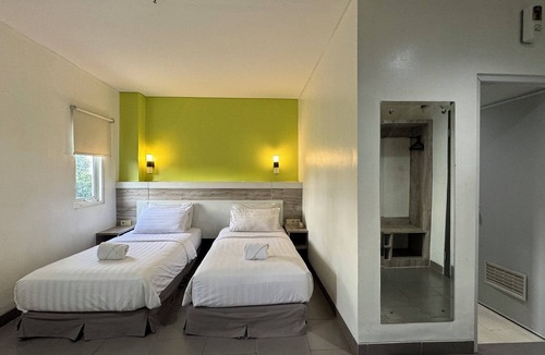 Baranangsiang Hotel | IZI Hotels