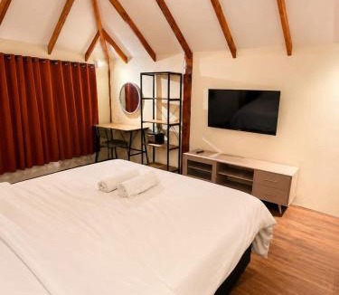 Sumbawa Barat Villa | J home stay