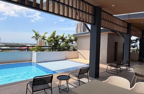 Mandaue Apartment | J Tower Residences Exclusive Cebu Center Apartments