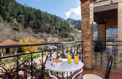 Theriso Villa | Jacuzzi Villa Nena