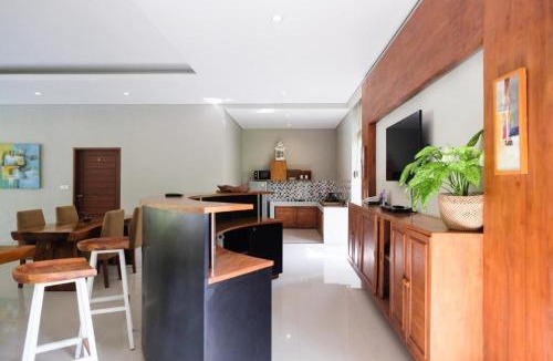 Melayang Villa | Jasmine Peony 4 BR Private Pool Villas JU01