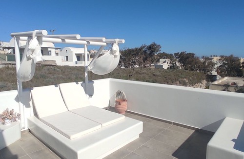 Messaria Villa | JB Villa w/plunge pool, very private, w/colorful garden, conveniently located