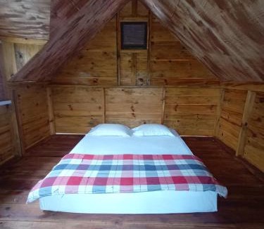 Tuk Tuk House | JE House