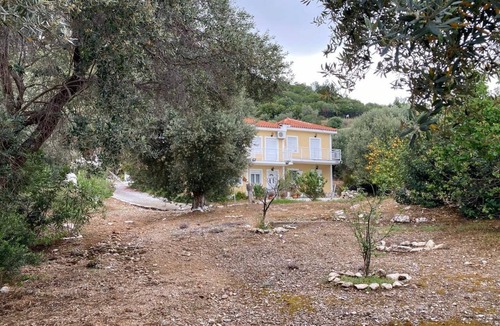 Kokkari Apartment | Jimmy Anna Beachfront Apartments Private Beach