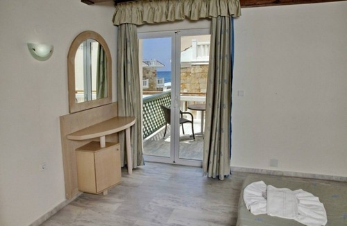 Adelianos Kampos Hotel | Jo-An Beach Hotel