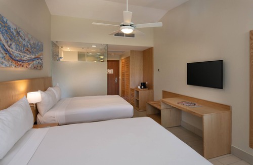 Los Brazos Hotel | Junior Suite at Lifestyle Tropical Beach Resort & Spa
