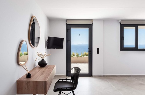 Saronida Apartment | Junior Suite by Saronida Hills
