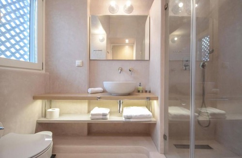 Old Town Naxos Hotel | Junior Suite with Side Sea view