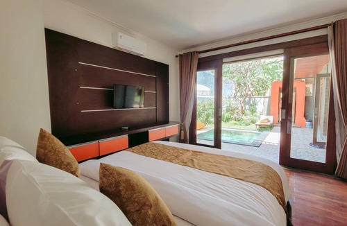 Blahbatuh Villa | Junior Tropical 3 Bedroom Plunge Pool villa