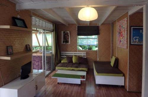 Vai'anae House | JUSTMOOREA Location Haapiti