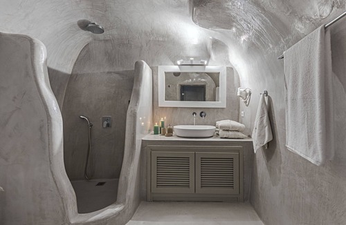 Imerovigli House | Kaleidoscope Imerovigli Suites