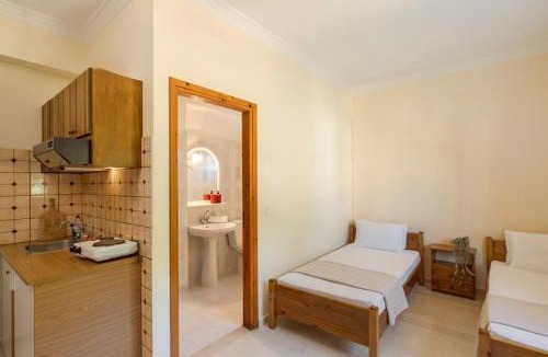 Menegata Apartment | Kallithea Studios & Apartments