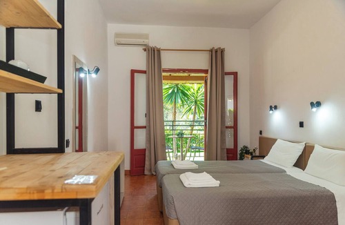 Kavos Bed & Breakfast | Kalypso Studios