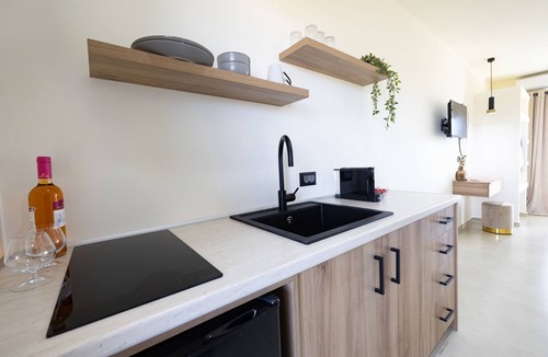 Alikanas Apartment | Kamara Apartments