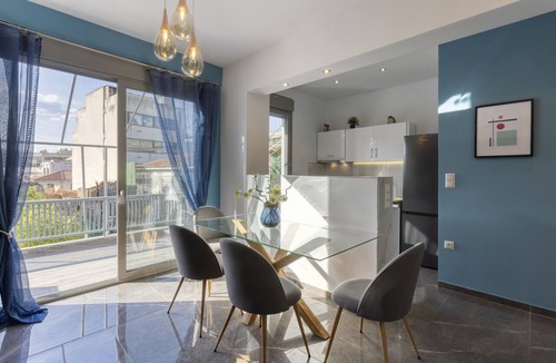 Omonia Apartment | Kapnokoptiriou10·Modern Renovated Apartment in Met