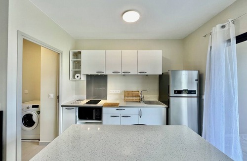 Papeete Condo | Kavai City - brand new 2 bedr 2bth A/C - Wi-Fi - parking