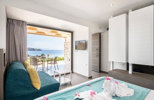 Stavros Hotel | Kavos Hotel